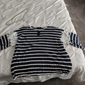 Light weight sweater